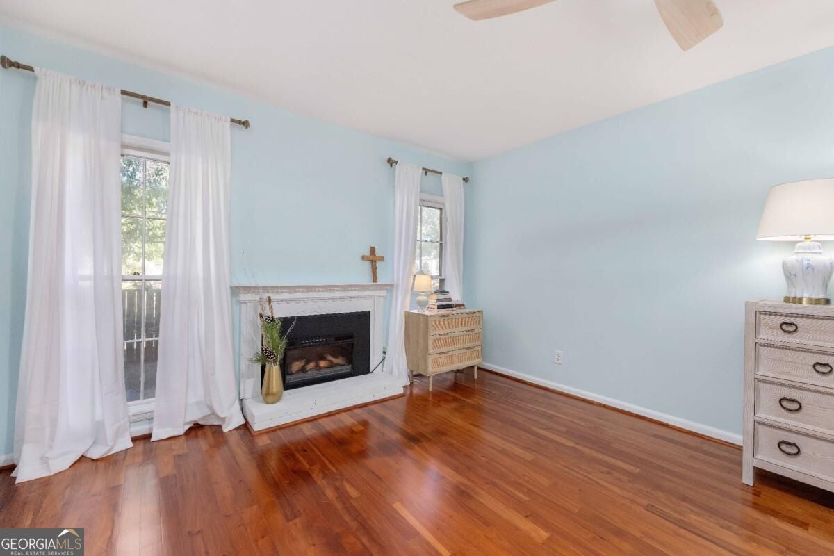 1255 Cedar AVE 13