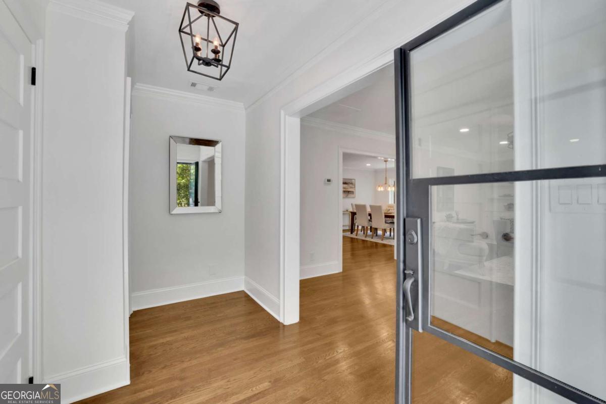 2858 Mornington DR NW