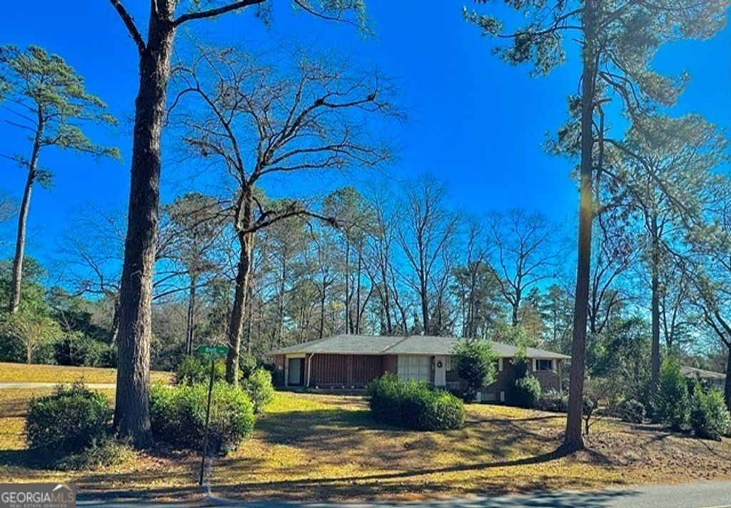 Photo of 100 Brett Avenue, Warner Robins, GA 31088 (MLS # 10671552)