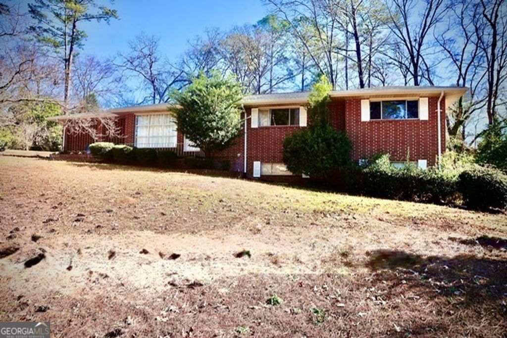 Photo of 100 Brett Avenue, Warner Robins, GA 31088 (MLS # 10671552)