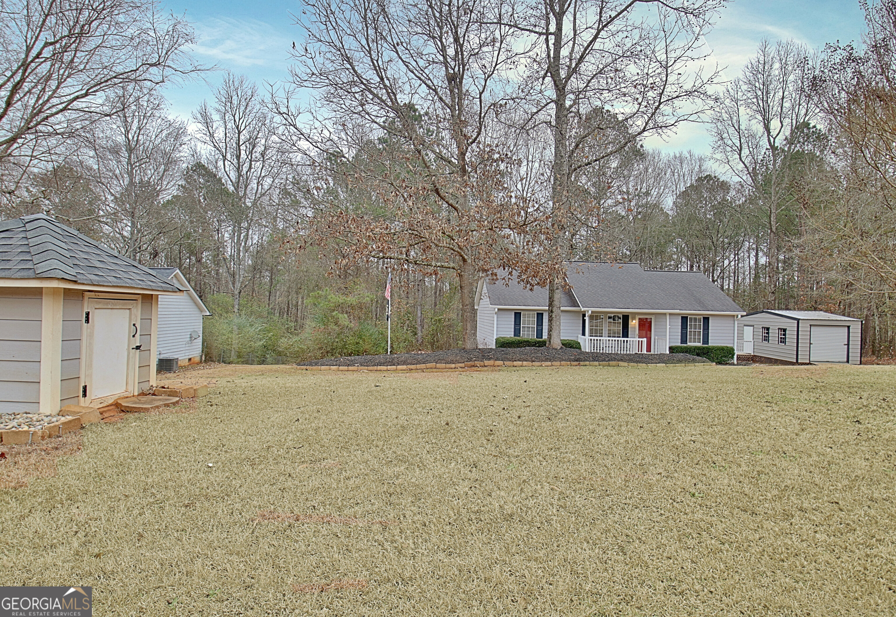 Senoia, Georgia 30276, United States, 3 Bedrooms Bedrooms, ,2 BathroomsBathrooms,Residential,Pending,24109