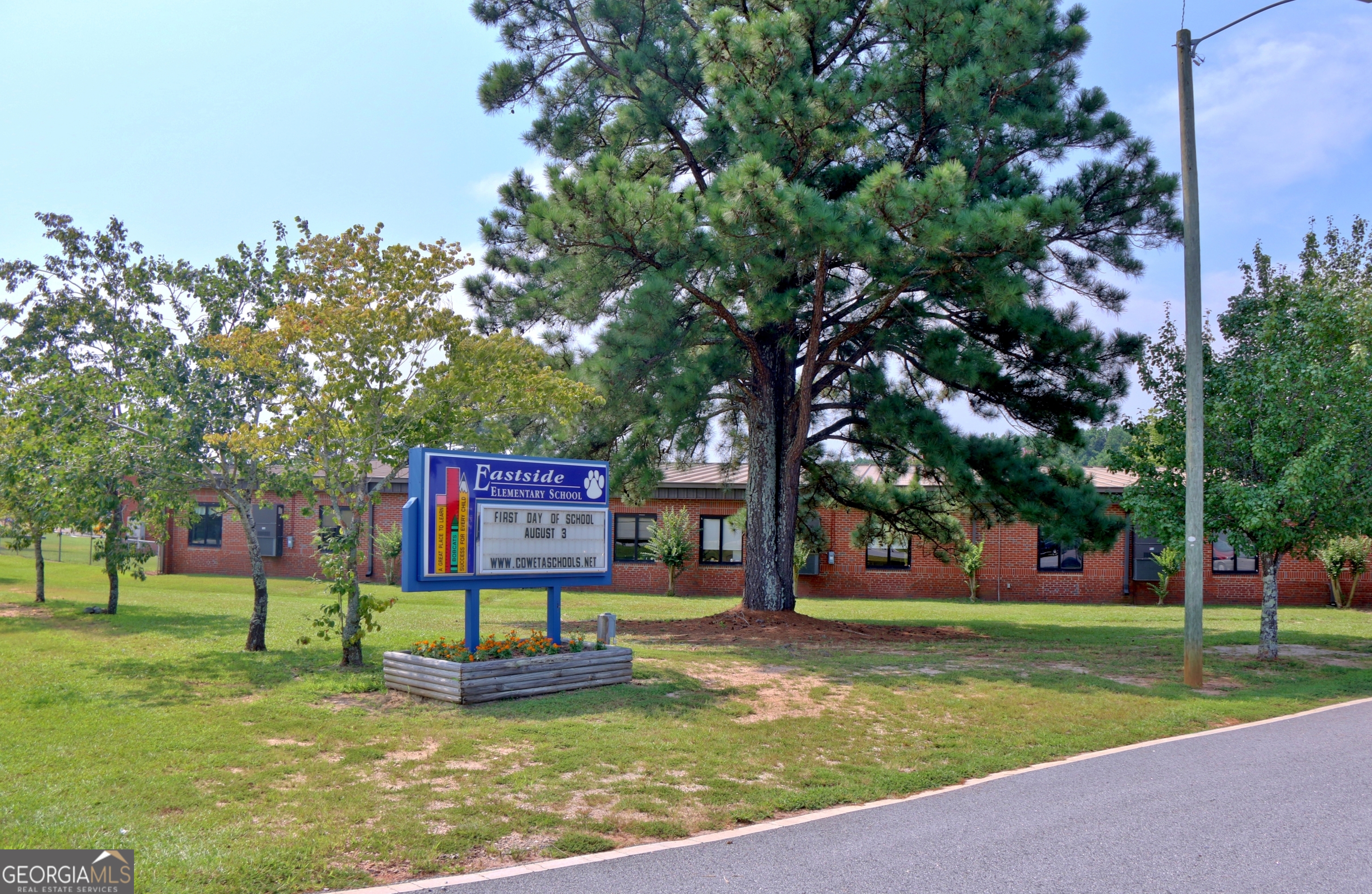 Senoia, Georgia 30276, United States, 3 Bedrooms Bedrooms, ,2 BathroomsBathrooms,Residential,Pending,24109