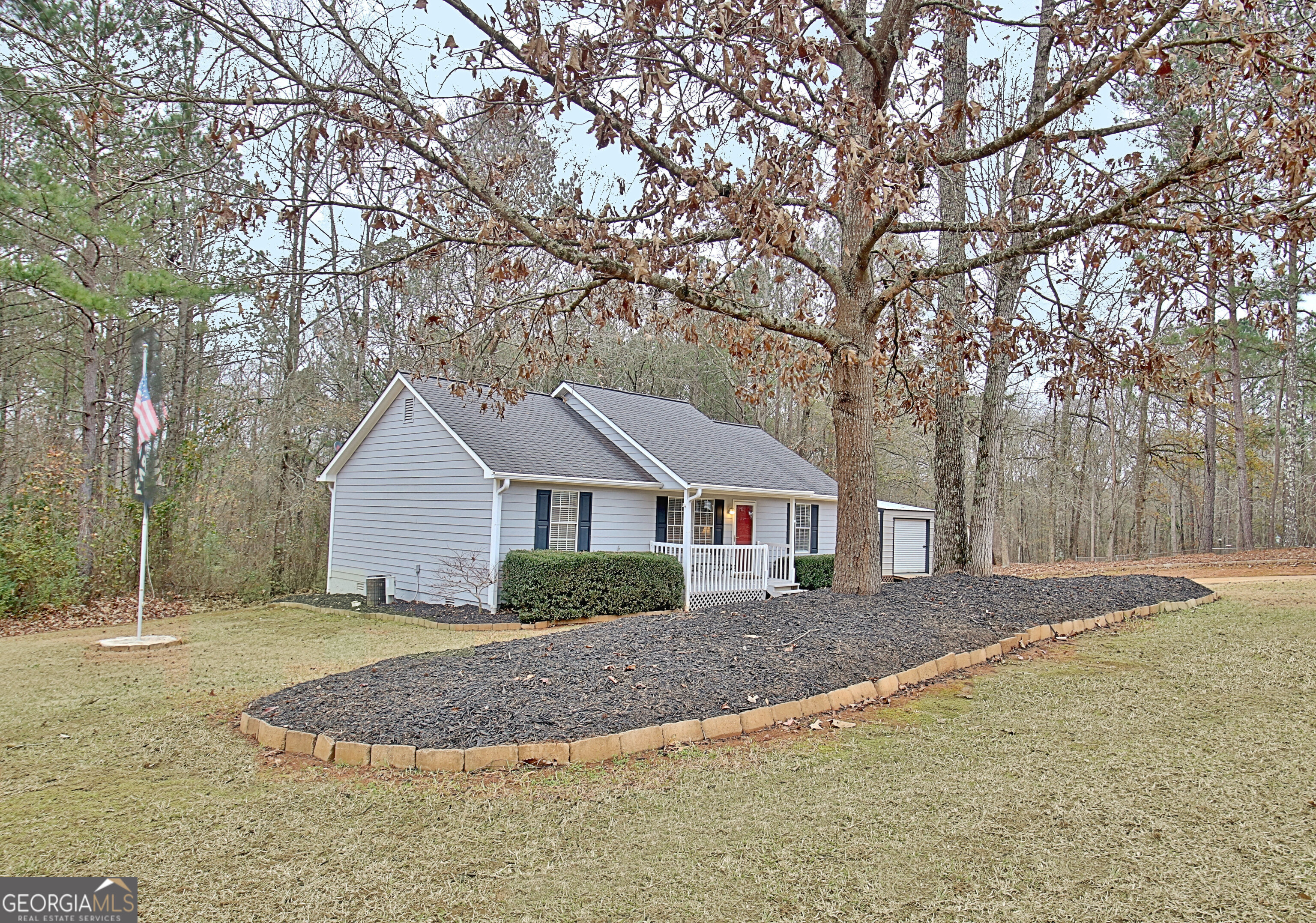 Senoia, Georgia 30276, United States, 3 Bedrooms Bedrooms, ,2 BathroomsBathrooms,Residential,Pending,24109