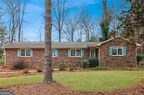 Photo of 368 Windsor Drive SW, Marietta, GA 30064 (MLS # 10665341)