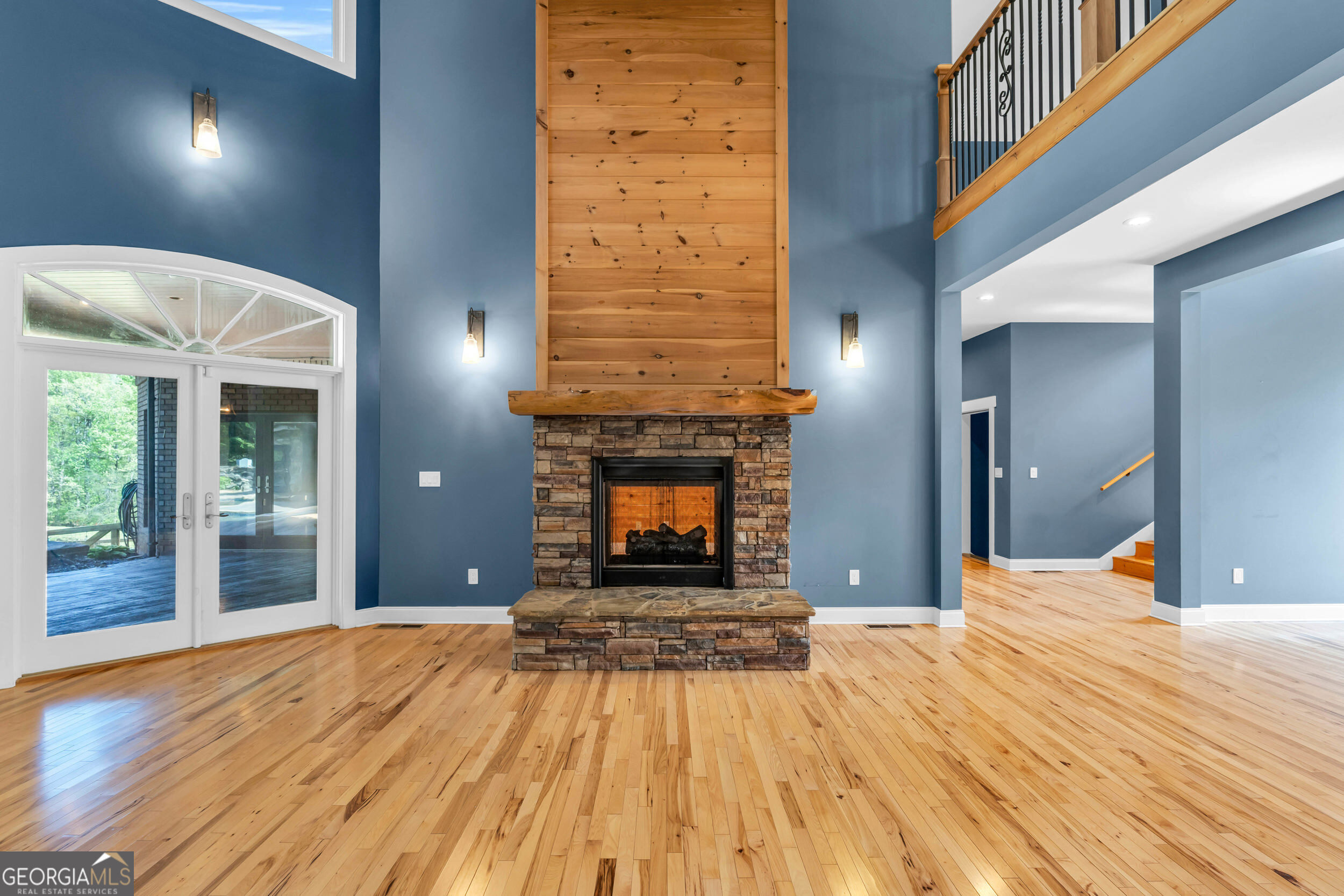 1580 Loving RD