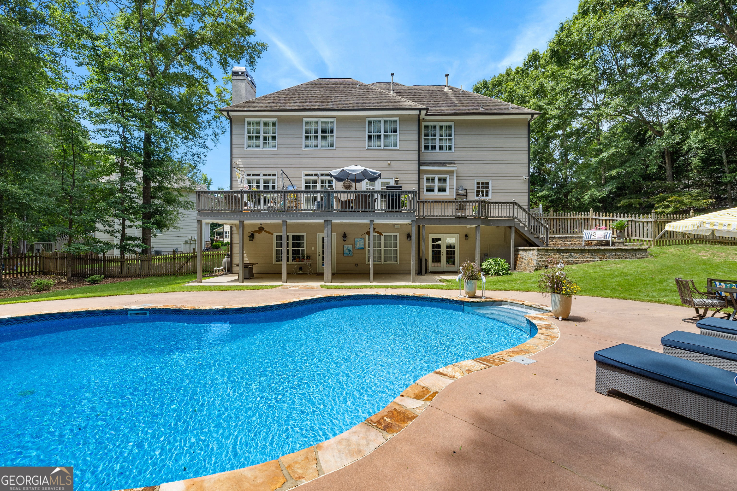 205 Knollwood CT