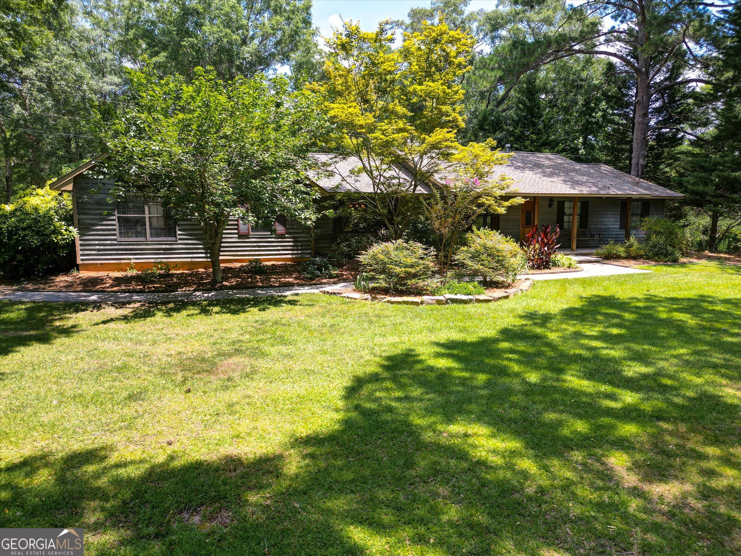 424 Hampton RD
