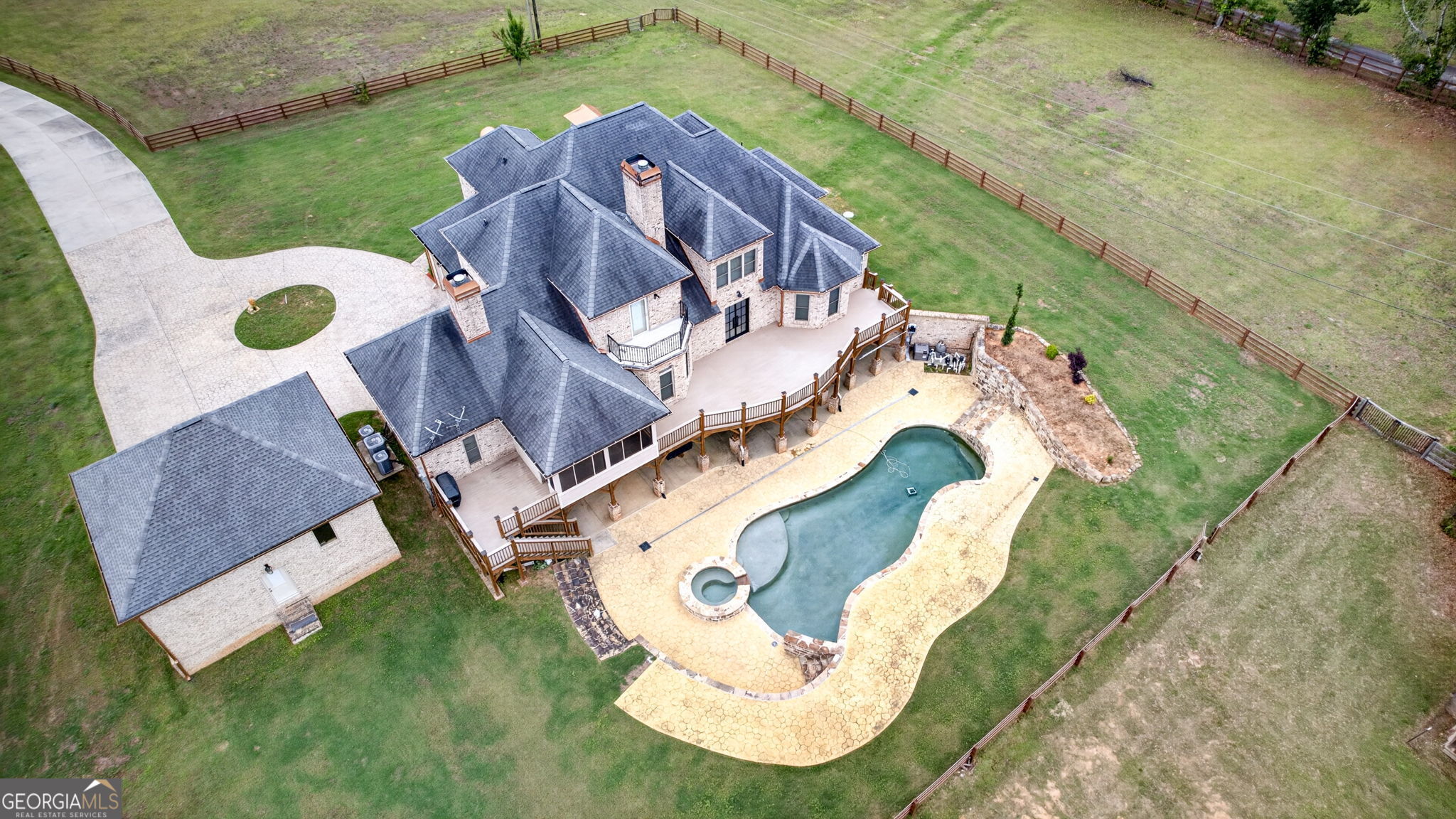 1585 Leguin Mill RD