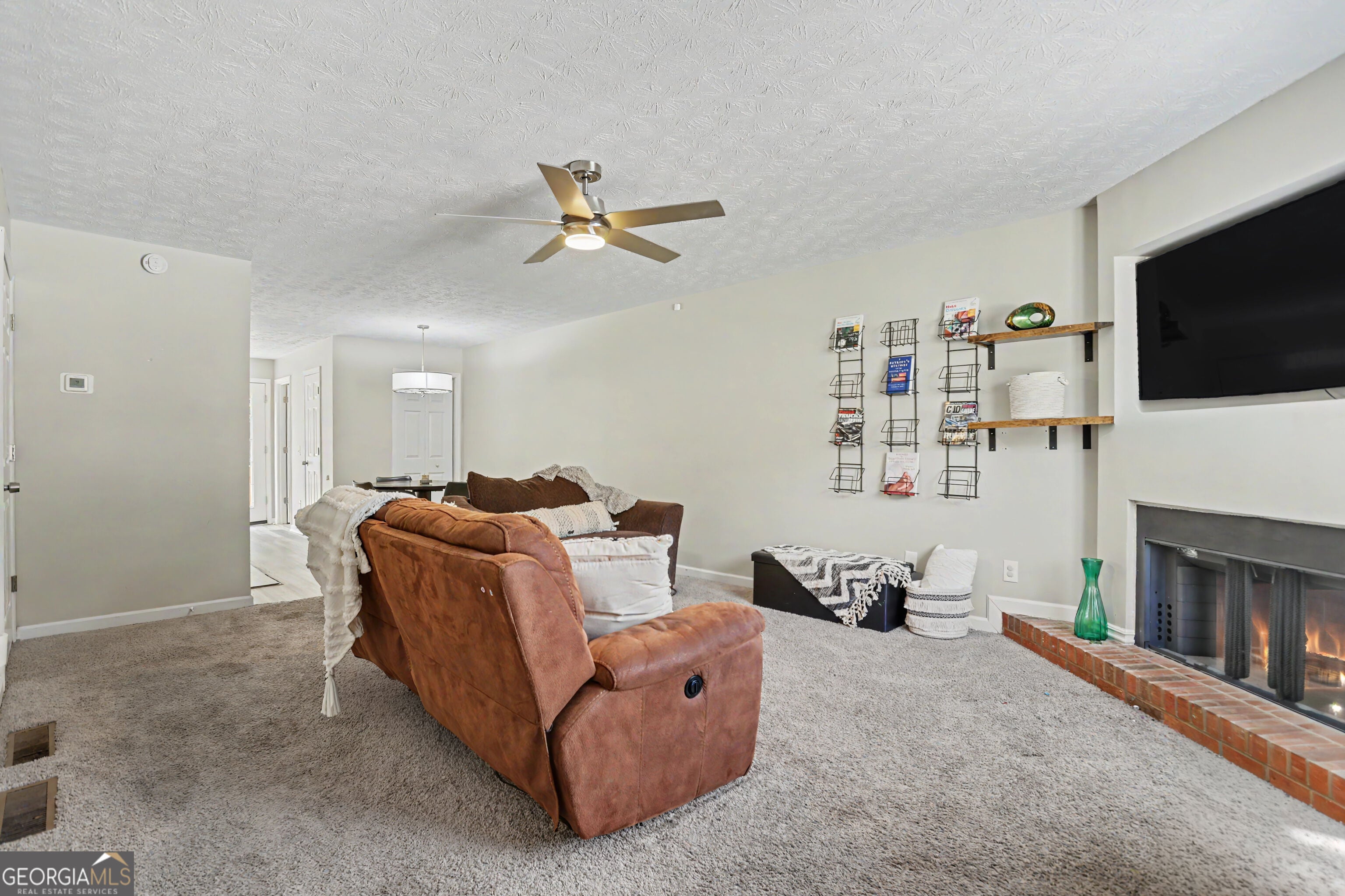 67 Davis Mill CT