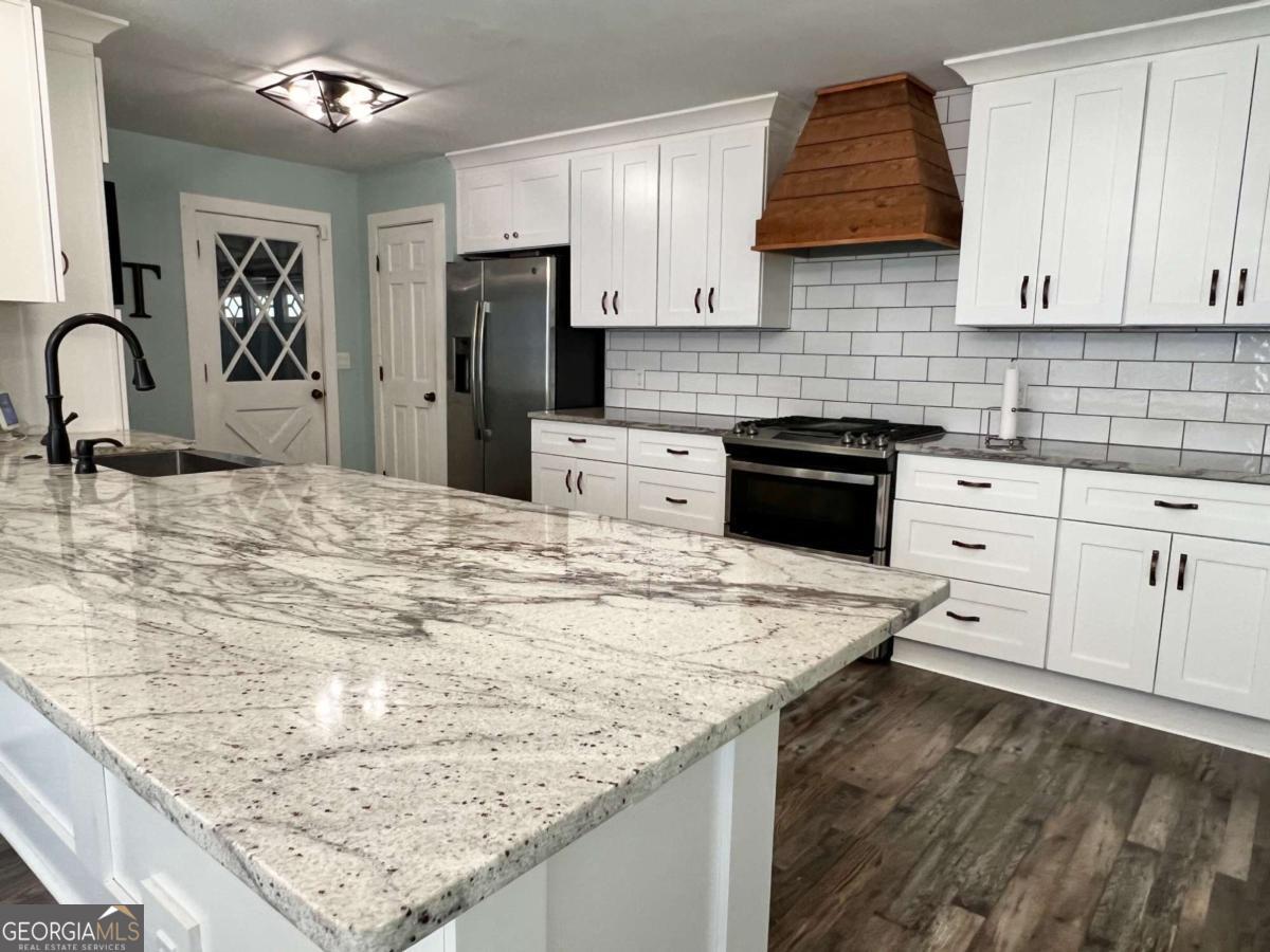 5611 High Harbor CT
