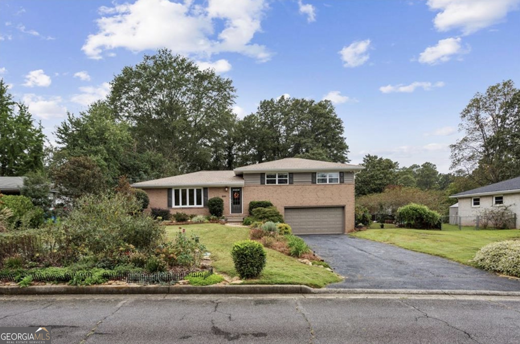 Vandiver Heights - Residential