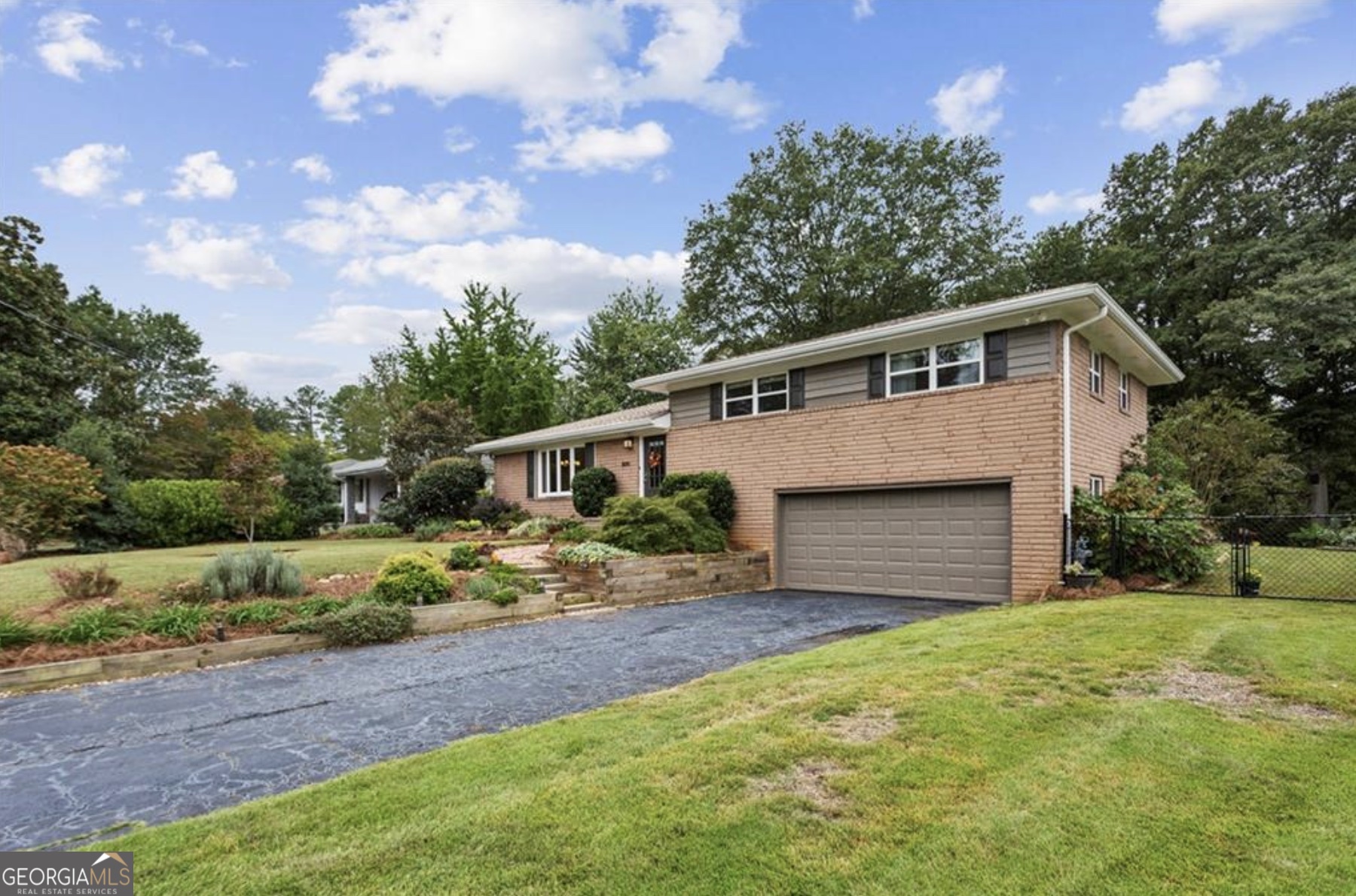 Vandiver Heights - Residential