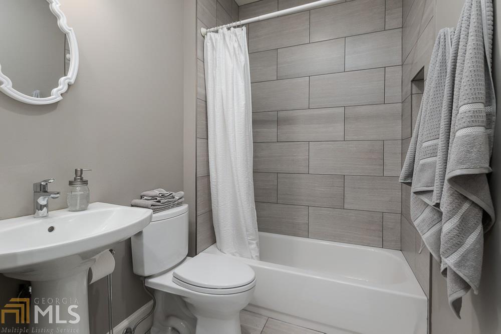 Winnona Park - Residential