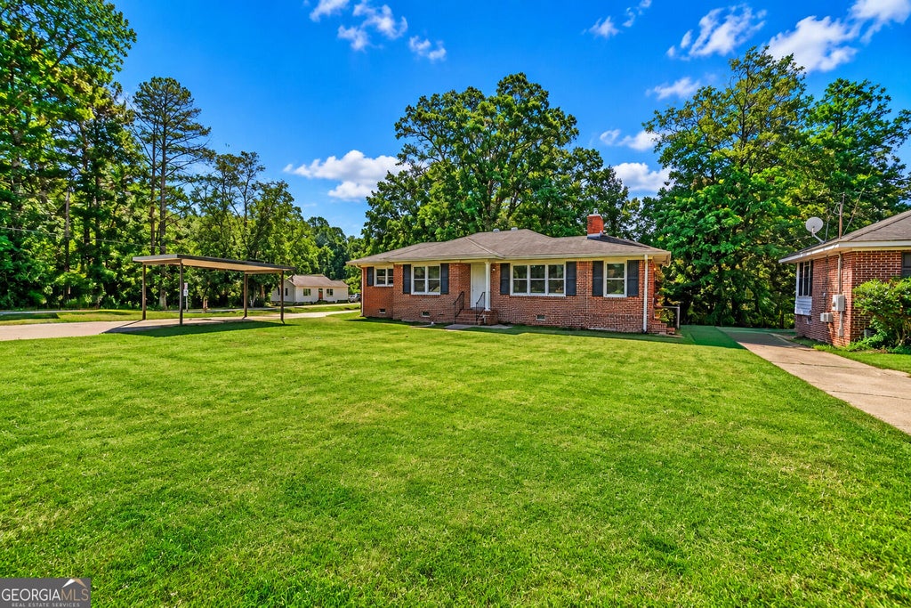 Photo of 317 E Broad Street, Winder, GA 30680 (MLS # 10877324)