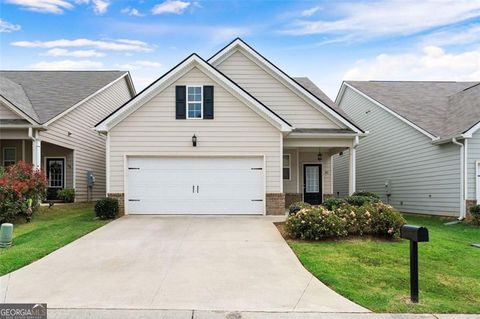 42 Castlemoor LOOP Adairsville GA 30103