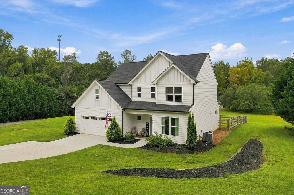 Photo of 201 Strickland Drive, Dawsonville, GA 30534 (MLS # 10853058)