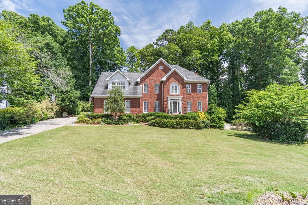 2702 Thatcher CT