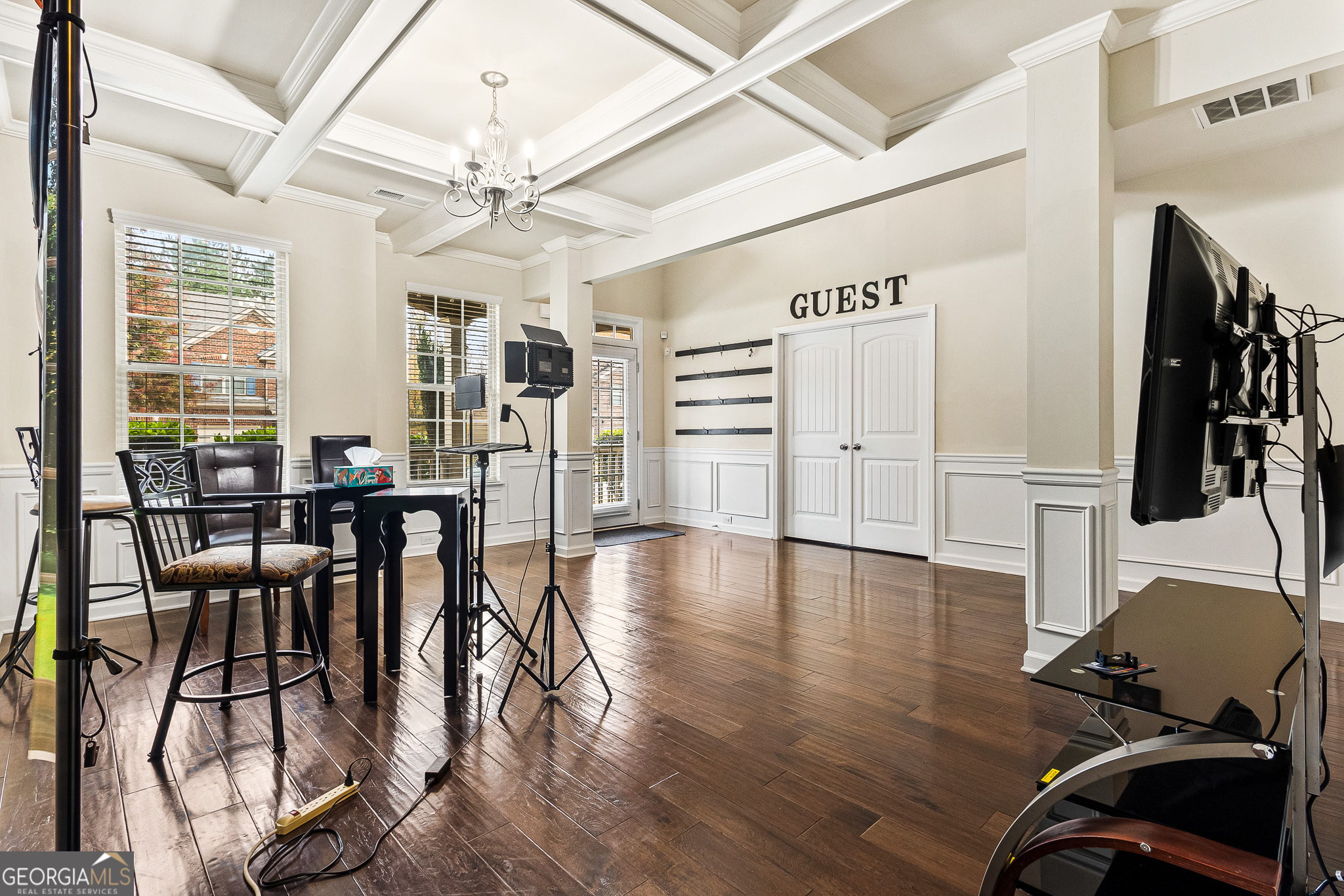 1513 Silver Mist CIR