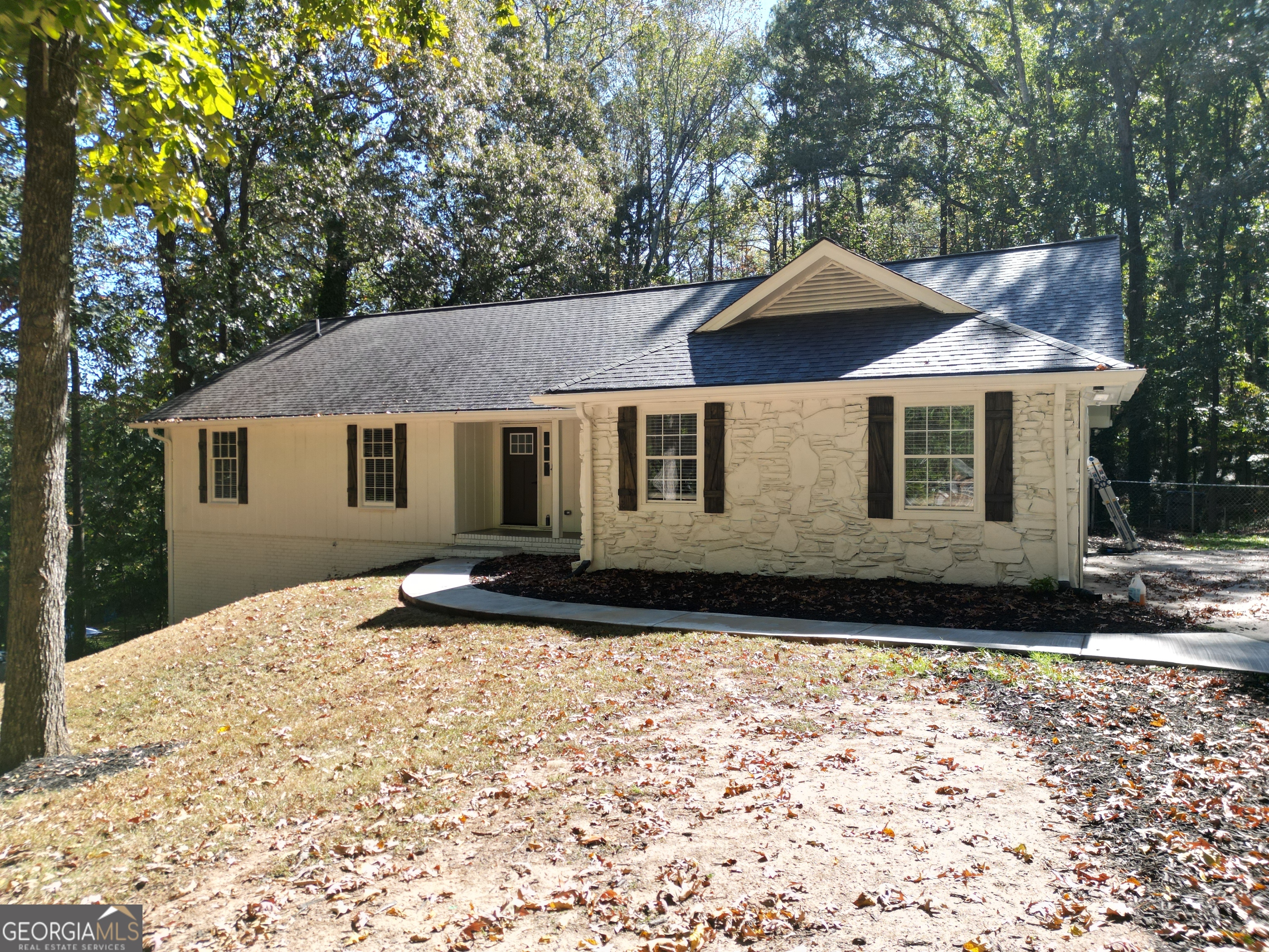 610 Pine Grove RD