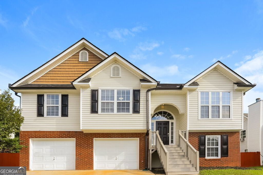 Photo of 2376 Carousel Park Drive, Morrow, GA 30260 (MLS # 10659001)