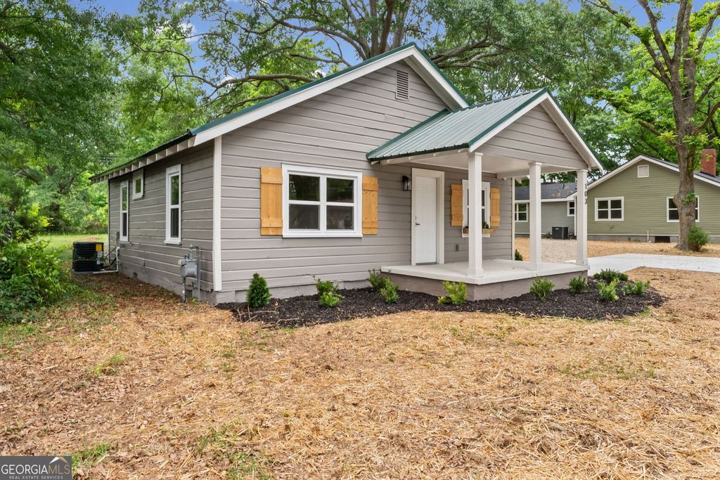 Photo of 103 Vineyard Road, Griffin, GA 30223 (MLS # 10771368)