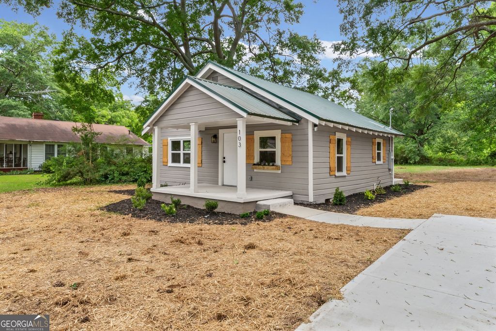 Photo of 103 Vineyard Road, Griffin, GA 30223 (MLS # 10771368)