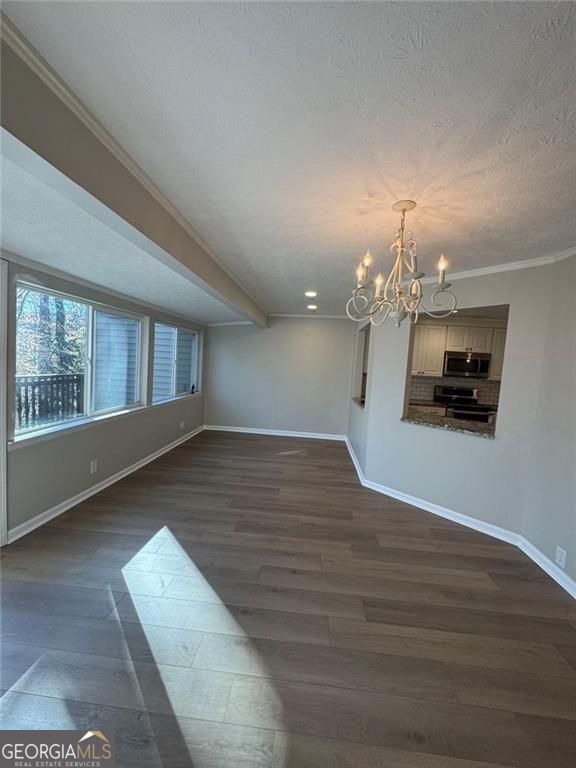 62 Dunwoody Springs DR