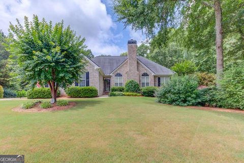 161 Southampton CIR Hoschton GA 30548