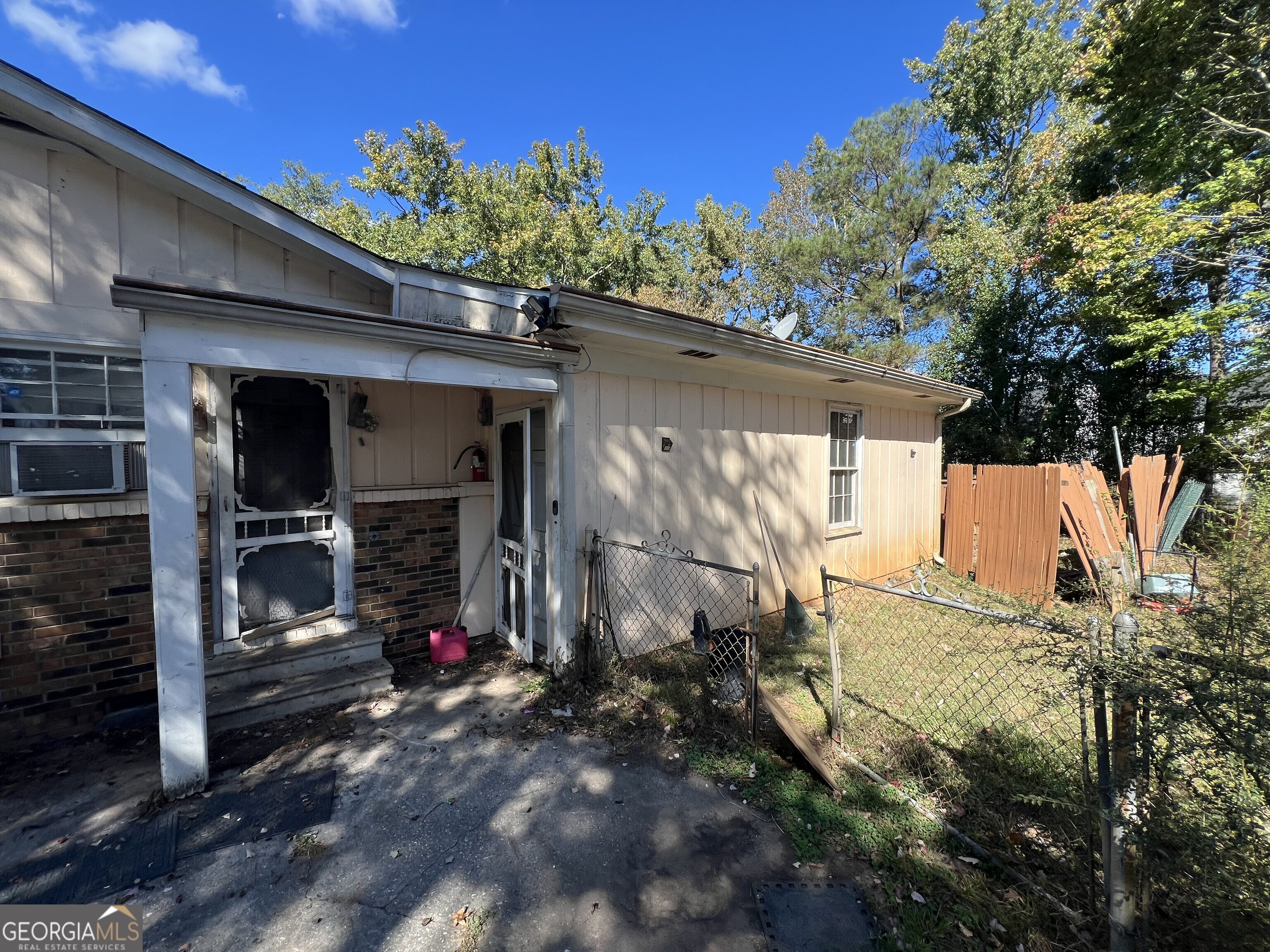 2718 Somerton DR