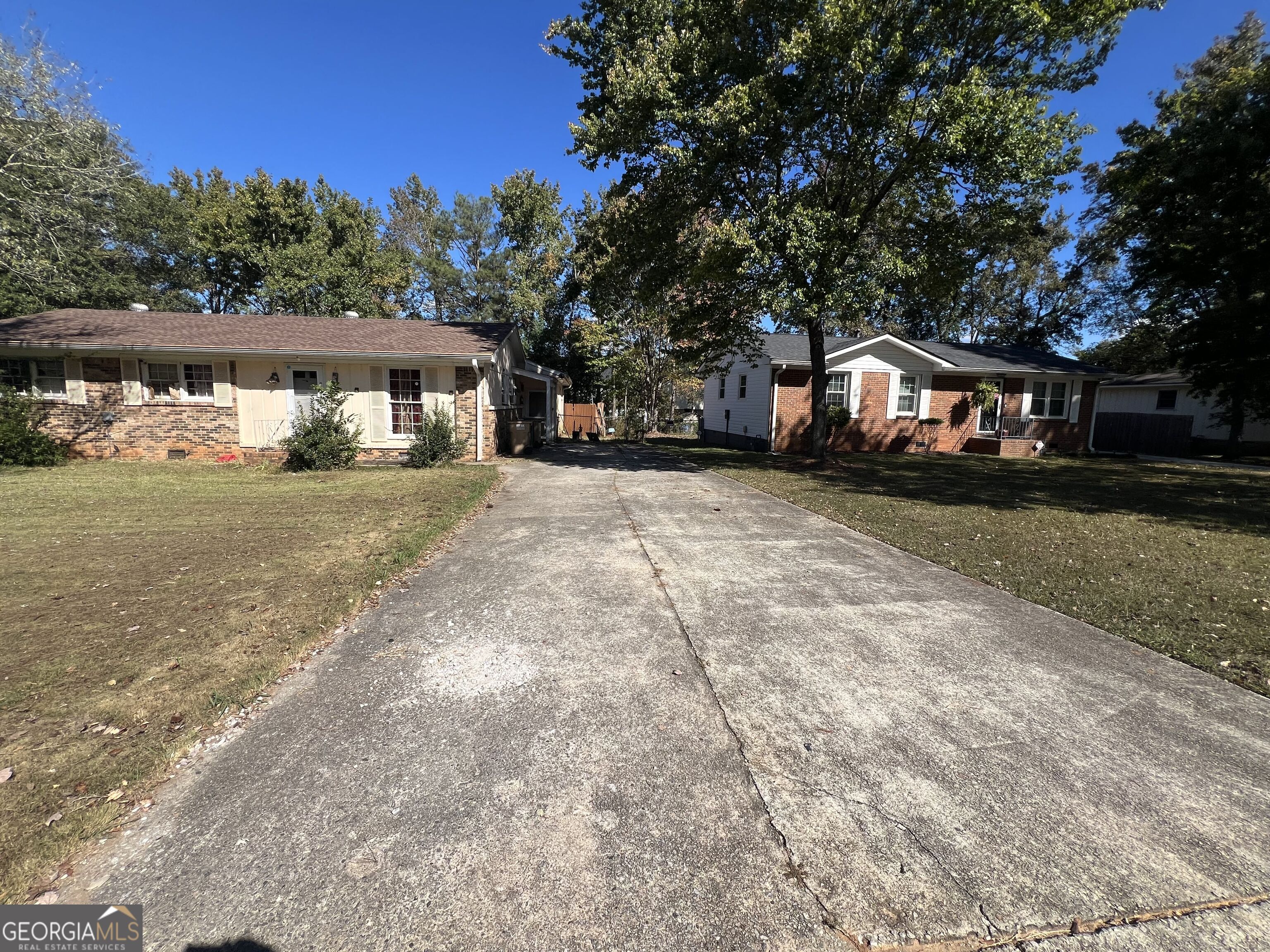 2718 Somerton DR