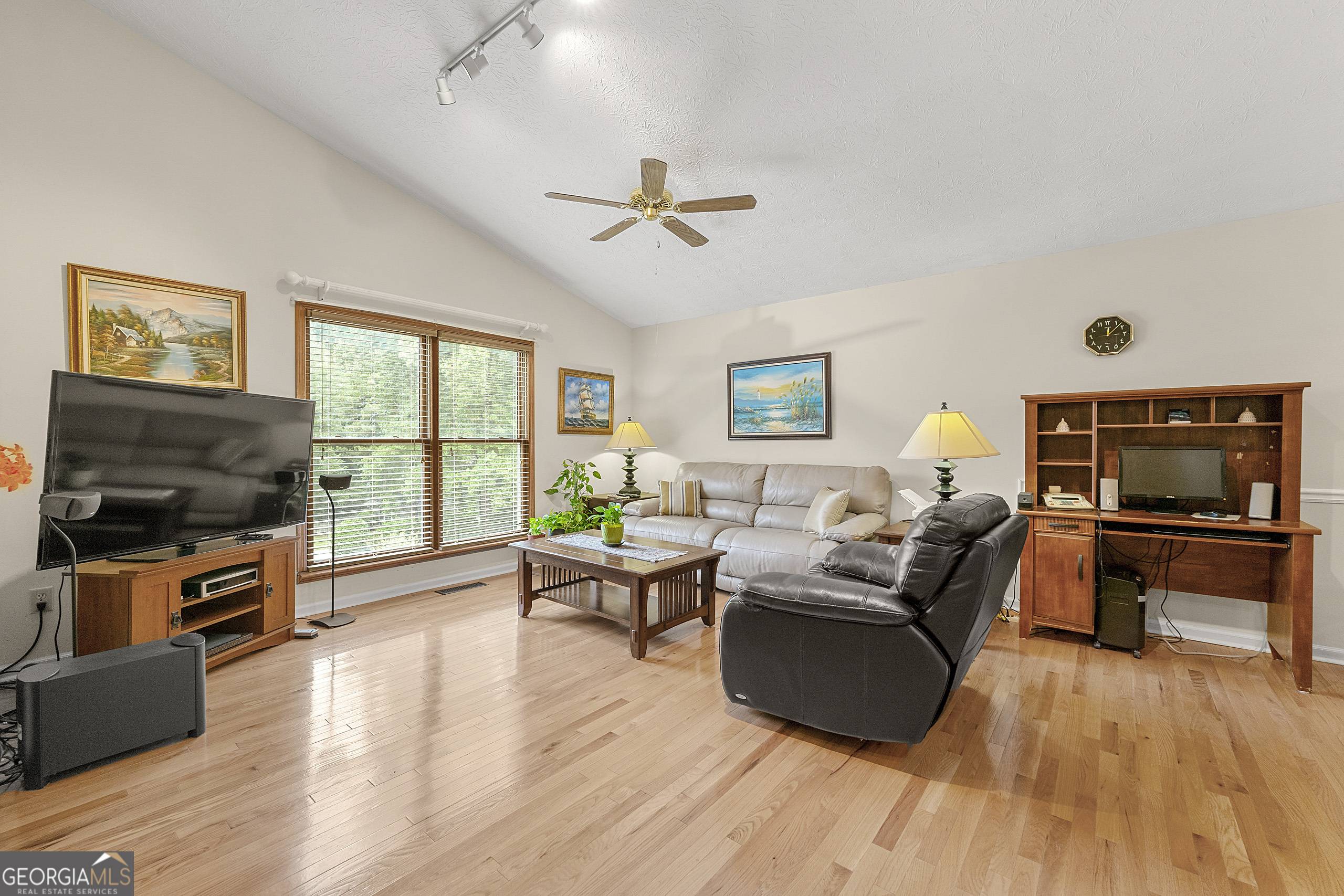 Woodland Hills - Residential