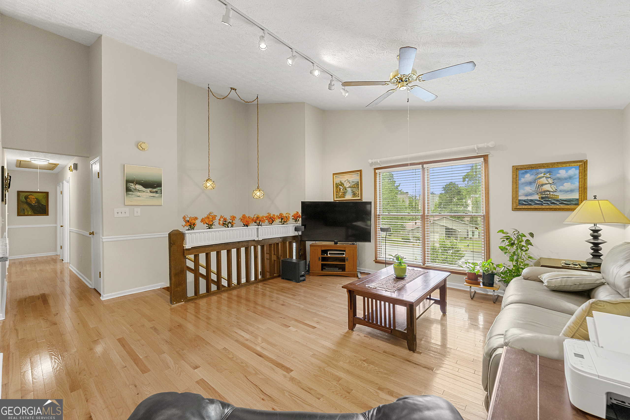Woodland Hills - Residential