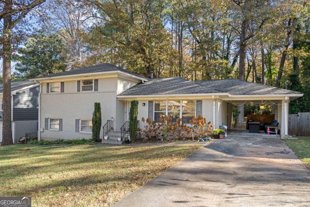 Photo of 1436 Thomas Road, Decatur, GA 30030 (MLS # 10695093)