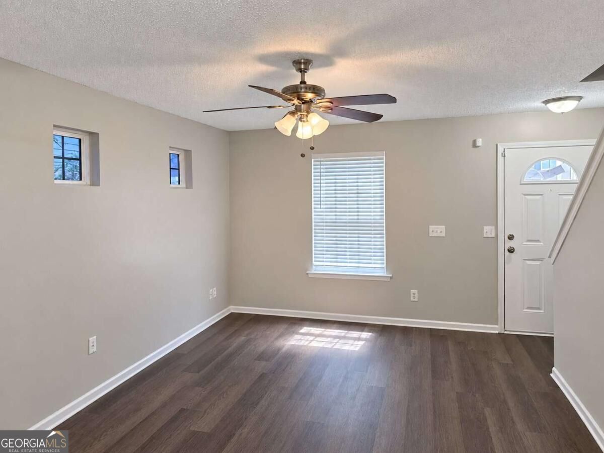 3389 Sable Chase LN