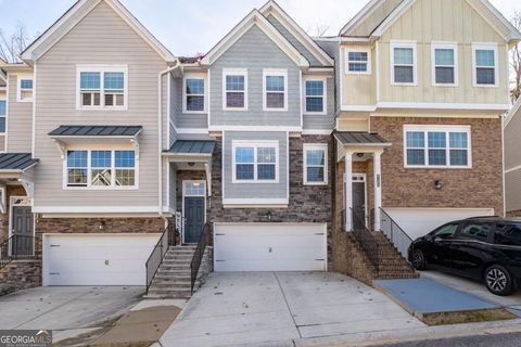 Photo of 4180 CHATHAM RIDGE Drive, Buford, GA 30518 (MLS # 10650312)