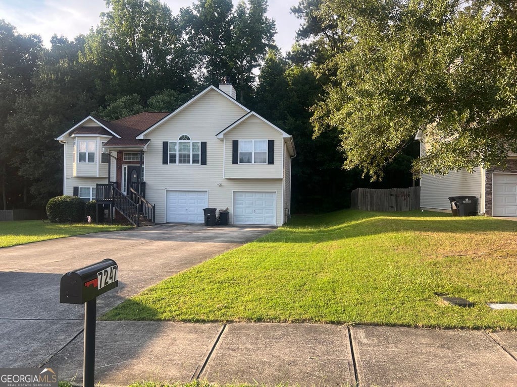 Photo of 7247 Cedar Forest Drive, Douglasville, GA 30134 (MLS # 10832170)