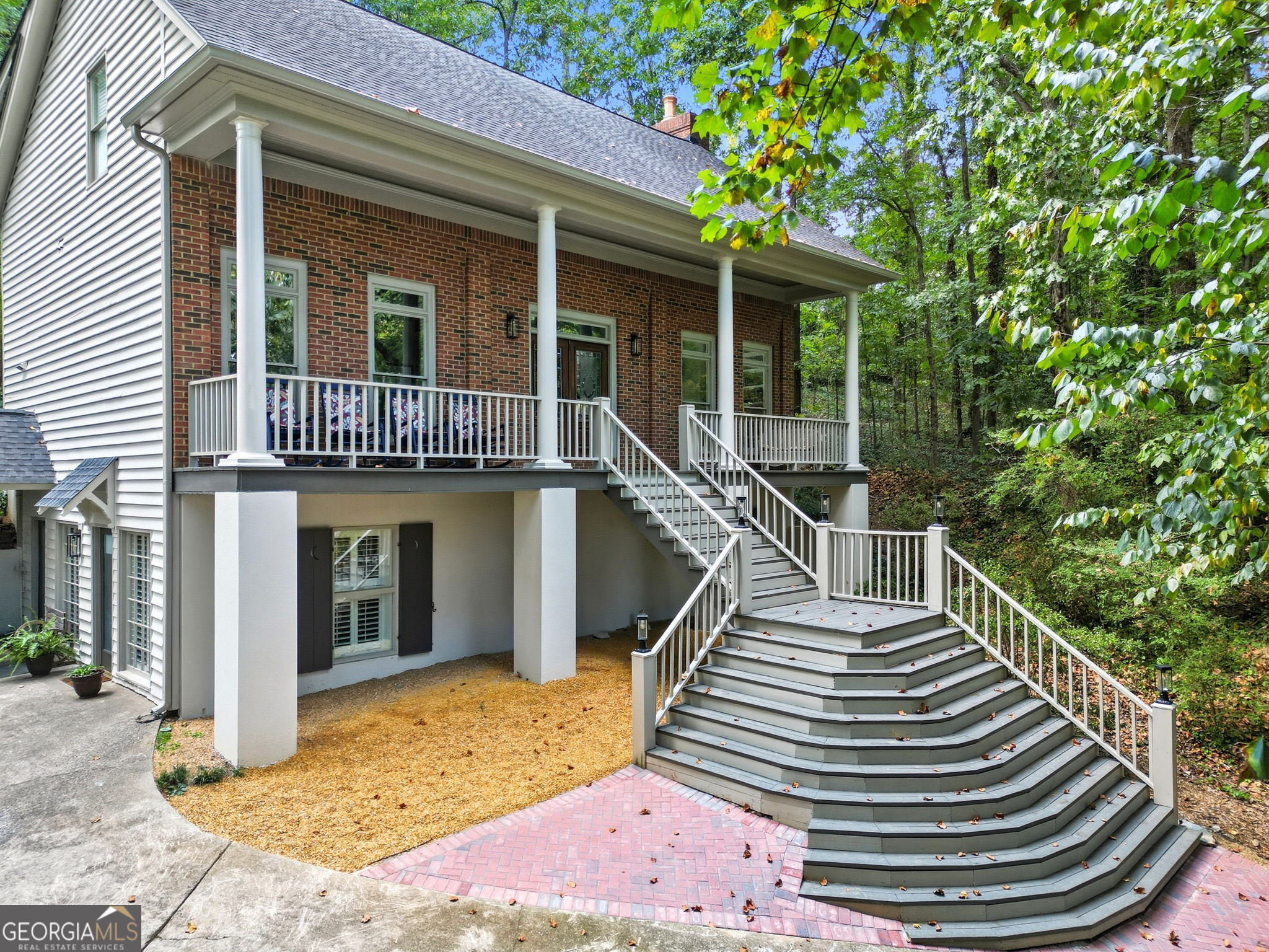 130 Farm Hill CIR