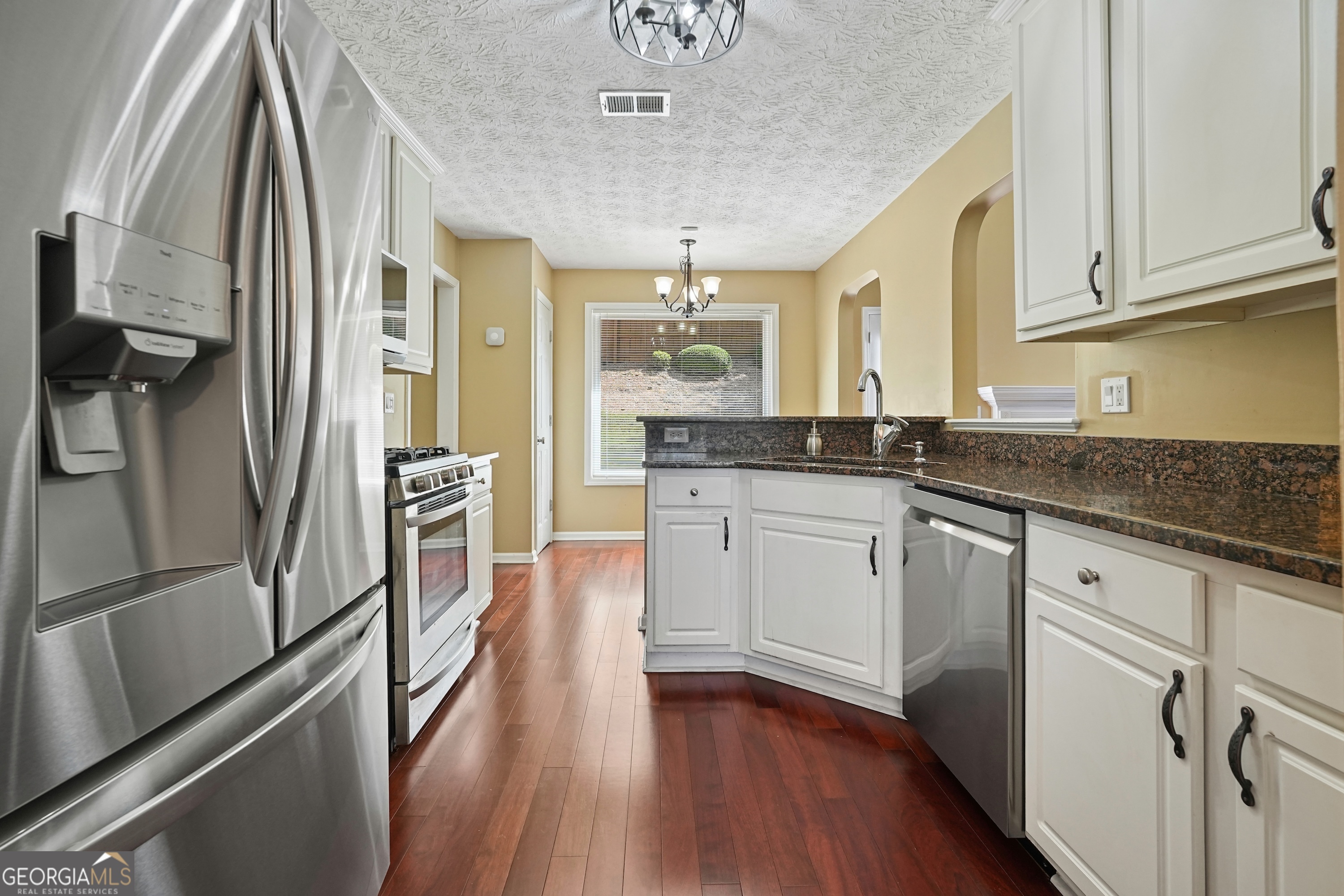 Magnolia Pond - Residential