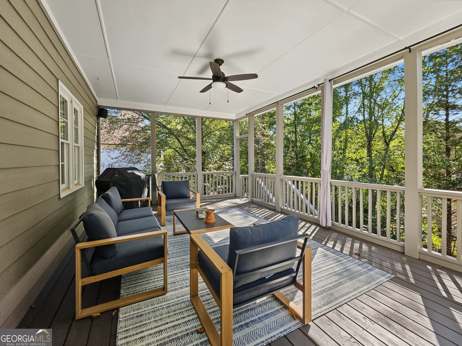 206 White Oak DR
