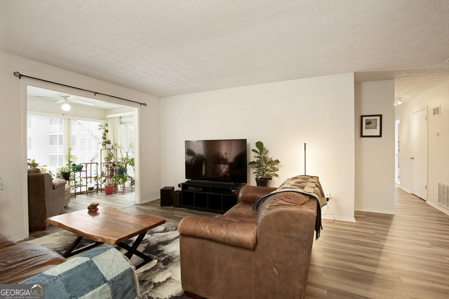 Atlanta, Georgia 30350, United States, 2 Bedrooms Bedrooms, ,1 BathroomBathrooms,Residential,Active,253996