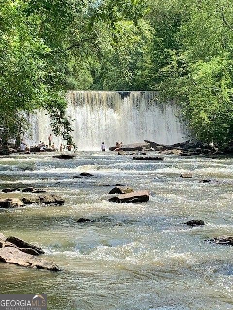 Atlanta, Georgia 30350, United States, 2 Bedrooms Bedrooms, ,1 BathroomBathrooms,Residential,Active,253996