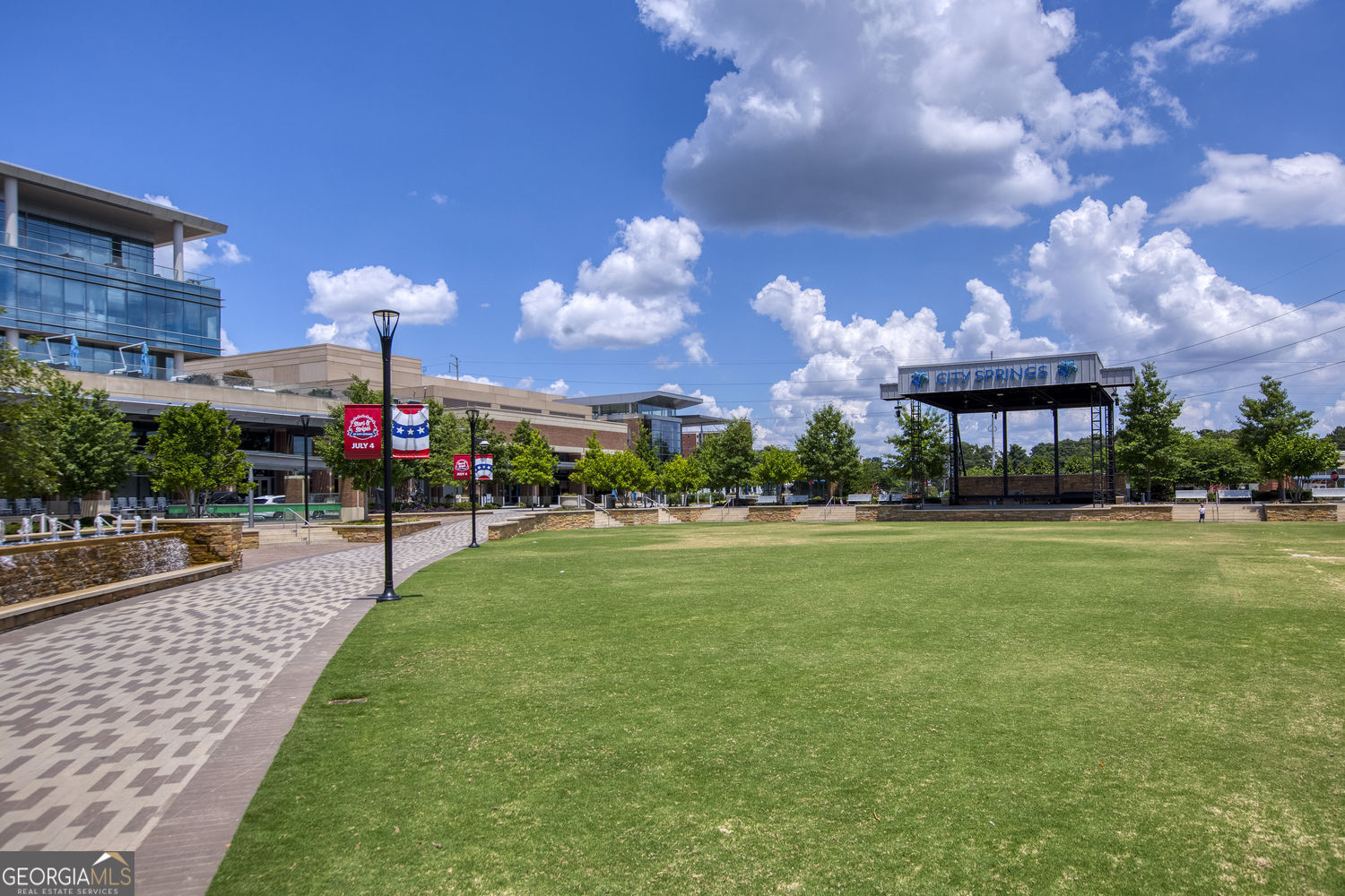 Atlanta, Georgia 30350, United States, 2 Bedrooms Bedrooms, ,1 BathroomBathrooms,Residential,Active,253996