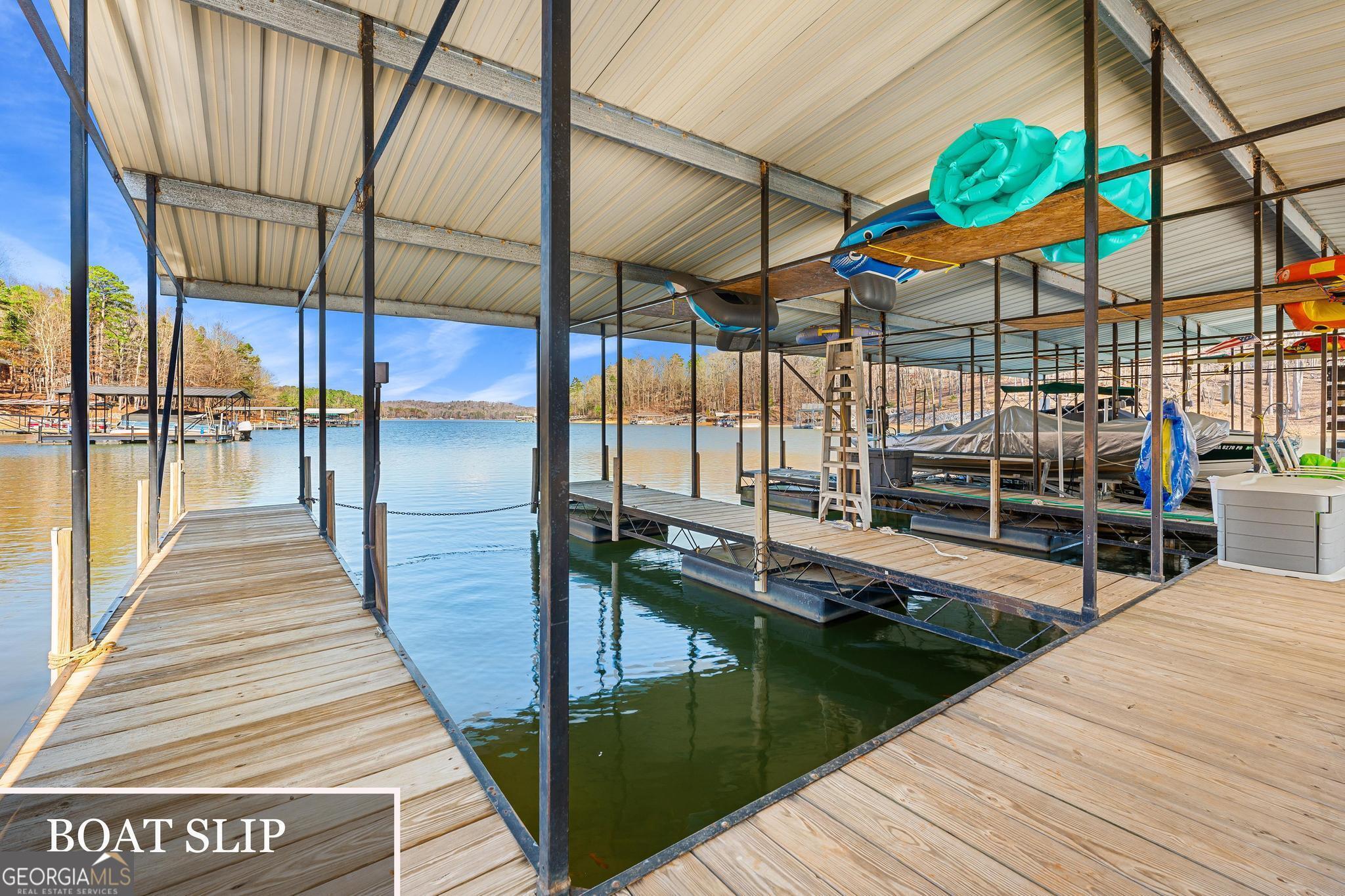 257 Lake Place DR