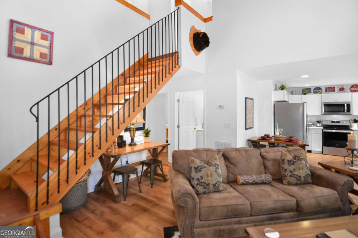 187 Alpenrosen Strasse