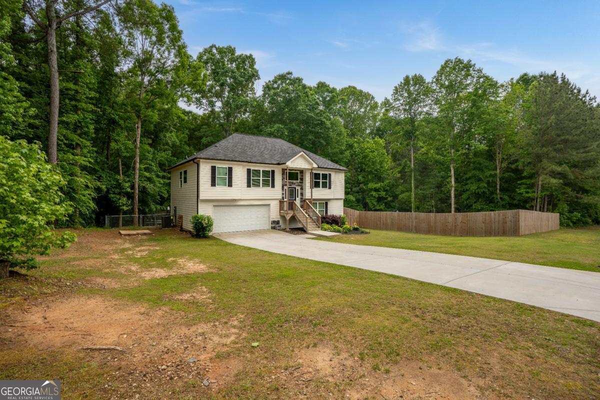 554 Saddle Ridge DR