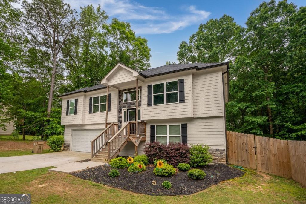 Photo of 554 Saddle Ridge Drive, Bethlehem, GA 30620 (MLS # 10761581)