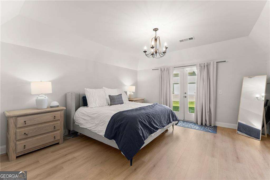 Twelve Oaks Place - Residential