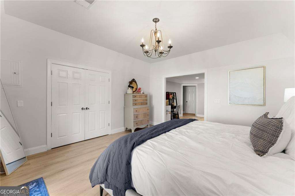 Twelve Oaks Place - Residential