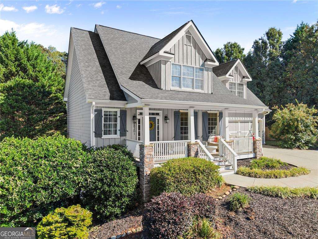 Twelve Oaks Place - Residential