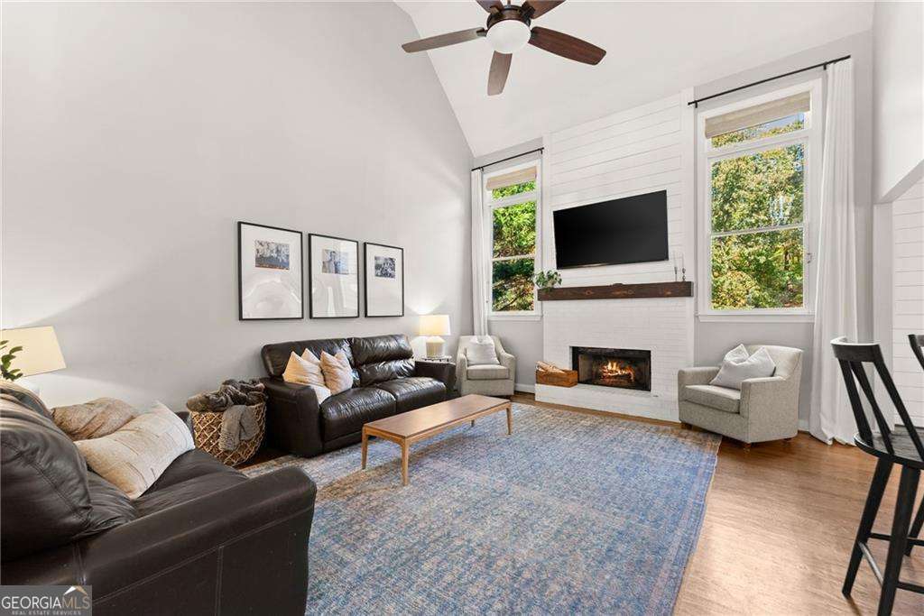 Twelve Oaks Place - Residential
